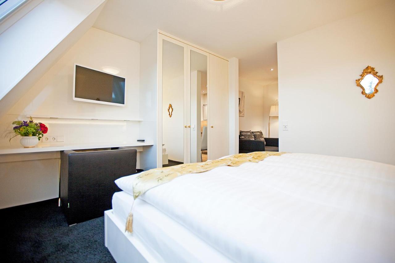 Hotel Krone Ohg Gerlingen Exterior foto