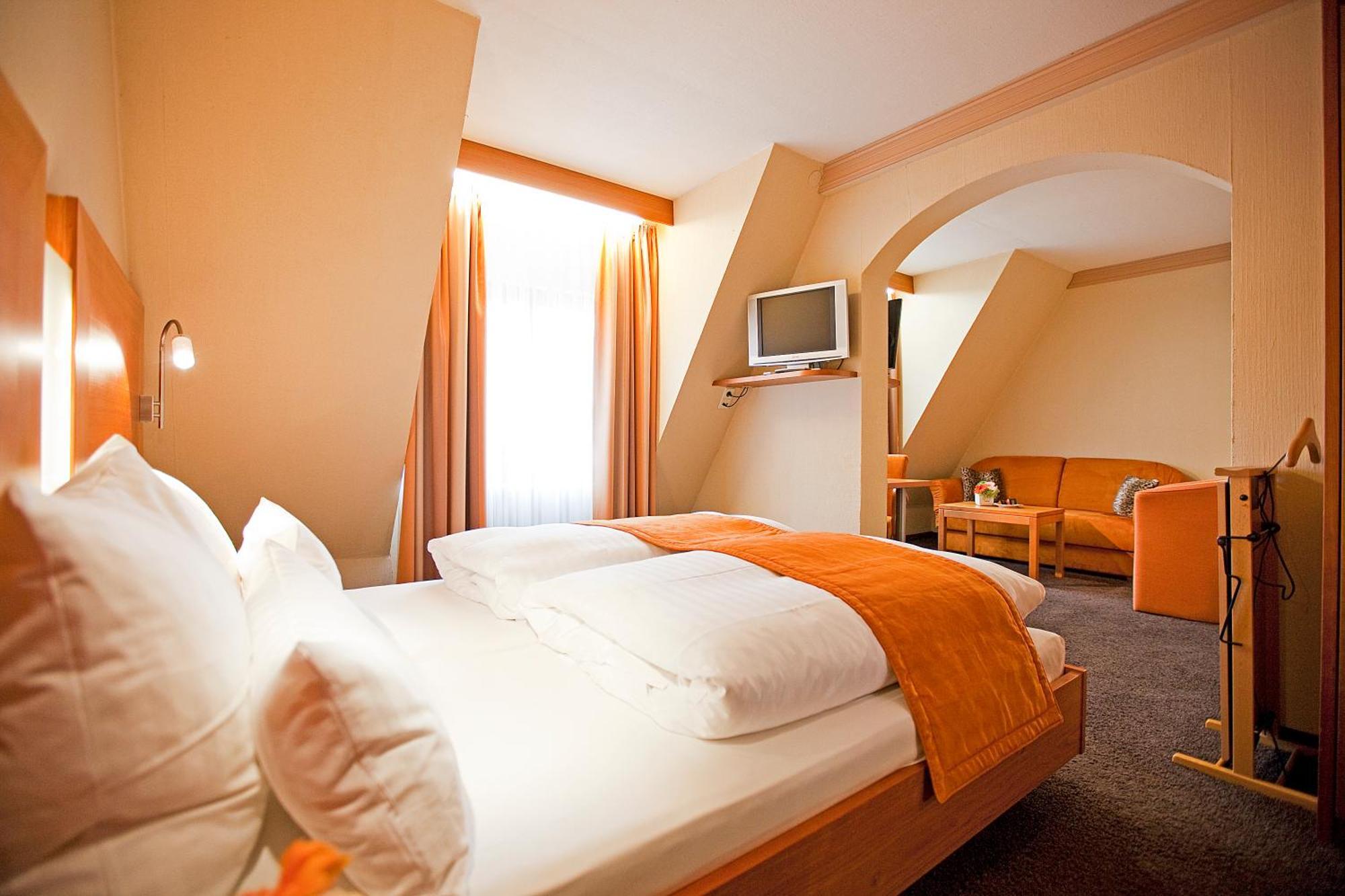 Hotel Krone Ohg Gerlingen Quarto foto