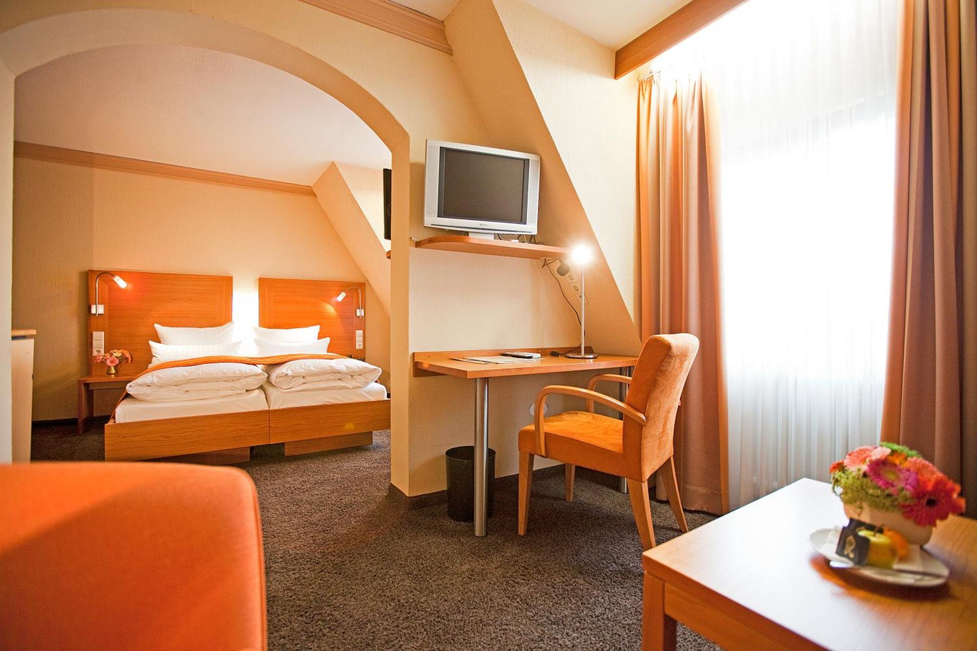 Hotel Krone Ohg Gerlingen Quarto foto